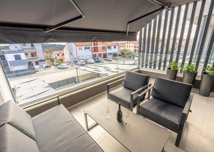 Διαμέρισμα Tissa Πούλα